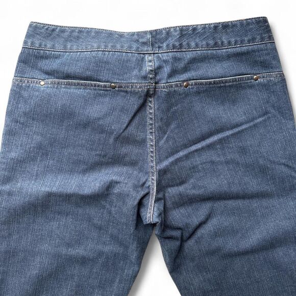 Tahari Women’s Dark Indigo Flare Jeans size 12 - Picture 6 of 8